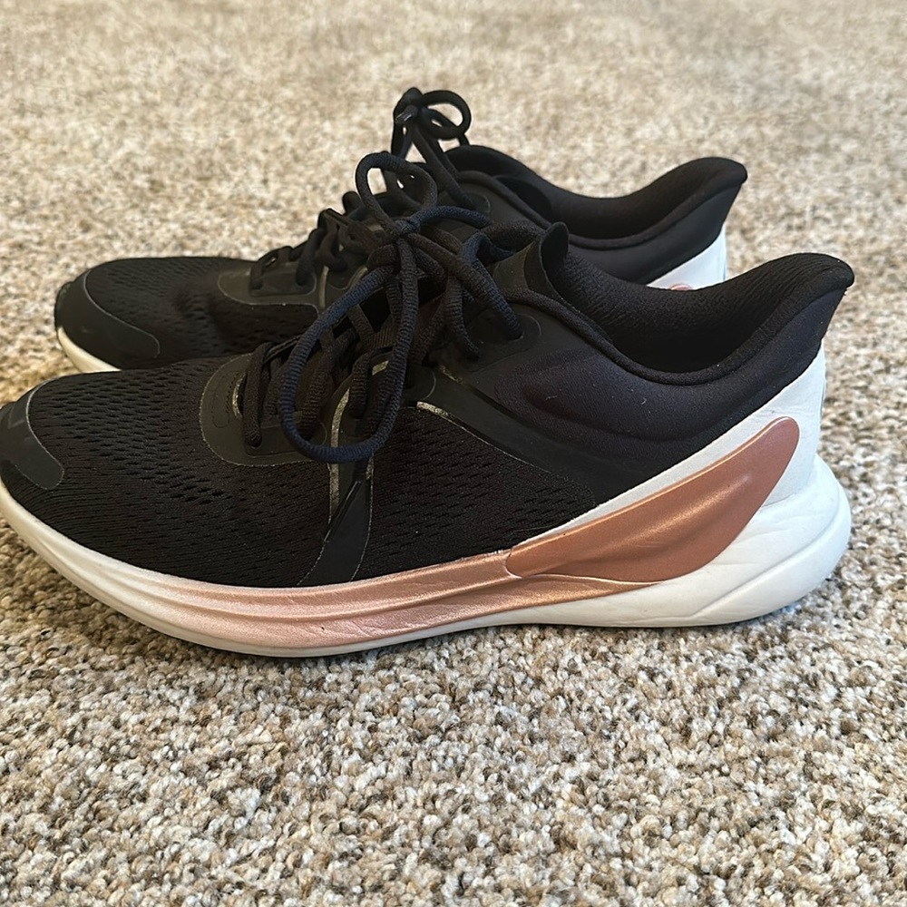 lulu running shoes